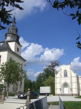 Hünxe : Schloss Gartrop, Herrenhaus und Schlosskapelle